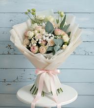 Букет цветов из:  Розы и Лизиантусы в Чесменке