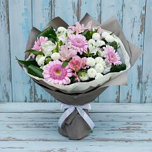 Букет цветов из:  Герберы, Альстромерии и Хризантемы #REPLACE_PRED# Чесменке