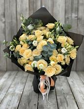 Букет цветов из:  Розы и Лизиантусы в Чесменке