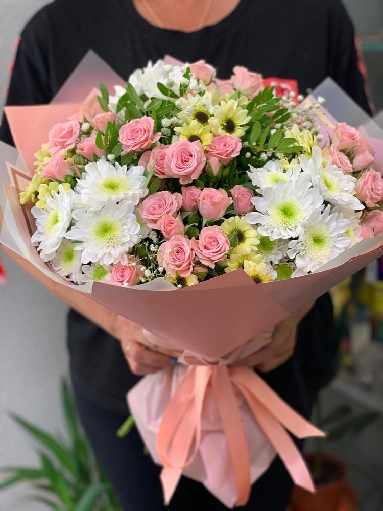 Букет цветов из: Розы и Хризантемы в Чесменке