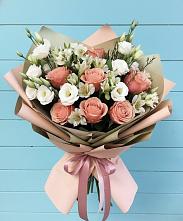 Букет цветов из:  Розы, Альстромерии и Лизиантусы в Чесменке