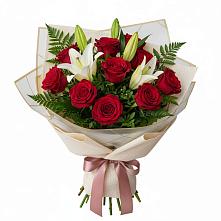 Букет цветов из:  Лилии и Розы в Чесменке