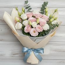 Букет цветов из:  Лизиантусы в Чесменке