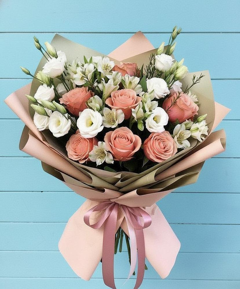 Букет цветов из: Розы, Альстромерии и Лизиантусы в Чесменке