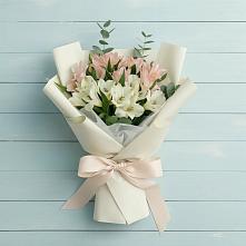 Букет цветов из:  Альстромерии в Чесменке