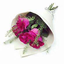 Букет цветов из:  Розы в Чесменке