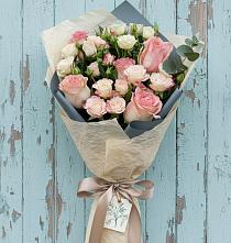 Букет цветов из:  Розы в Чесменке