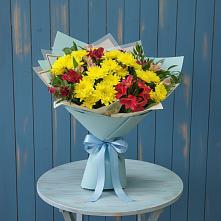 Букет цветов из:  Альстромерии и Хризантемы в Чесменке