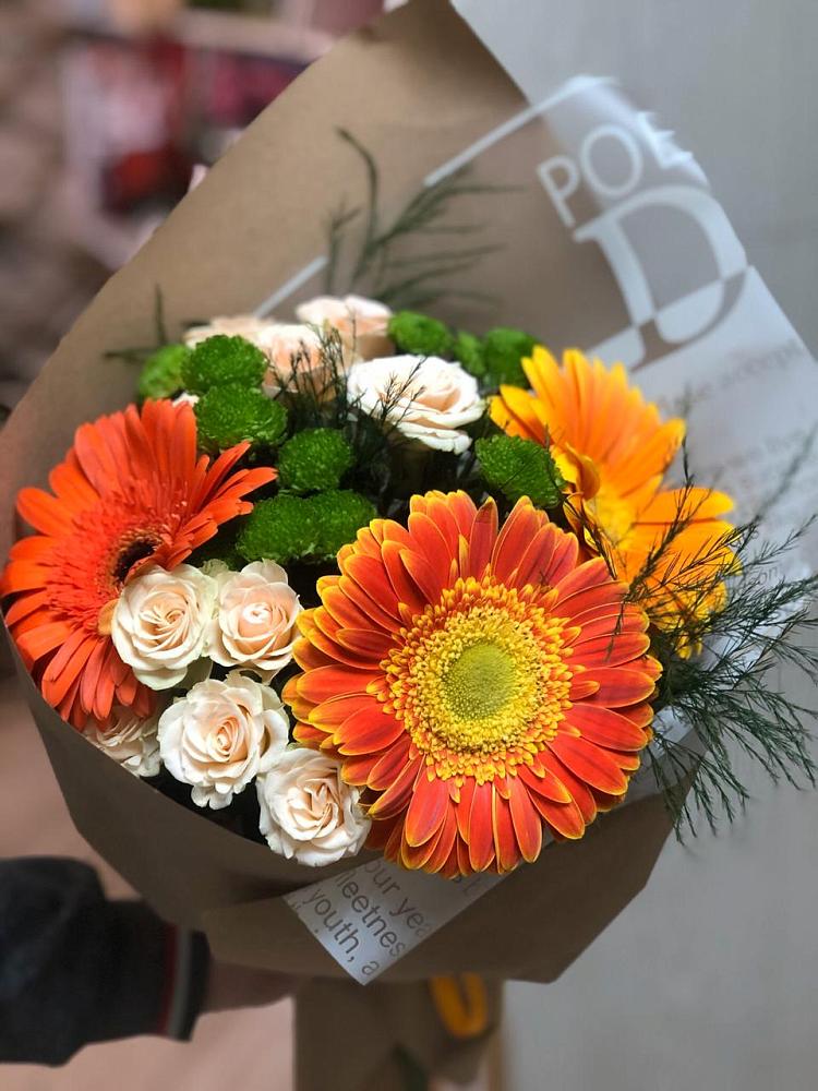 Букет цветов из: Герберы, Хризантемы и Розы в Чесменке