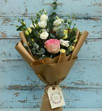 Букет цветов из:  Розы и Лизиантусы #REPLACE_PRED# Чесменке